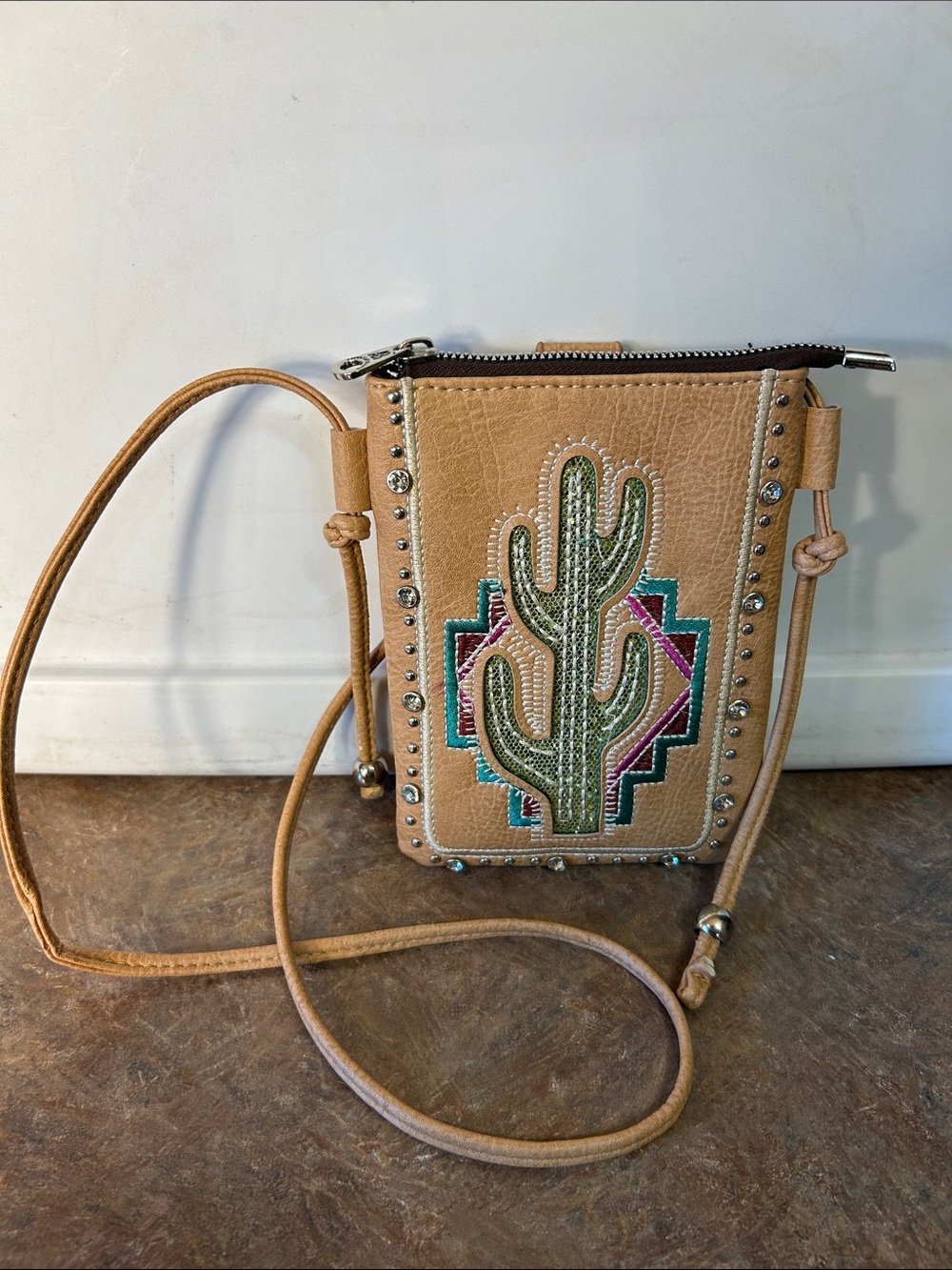 American Bling Aztec Tan Cross Body Purse & Smartphone Holder